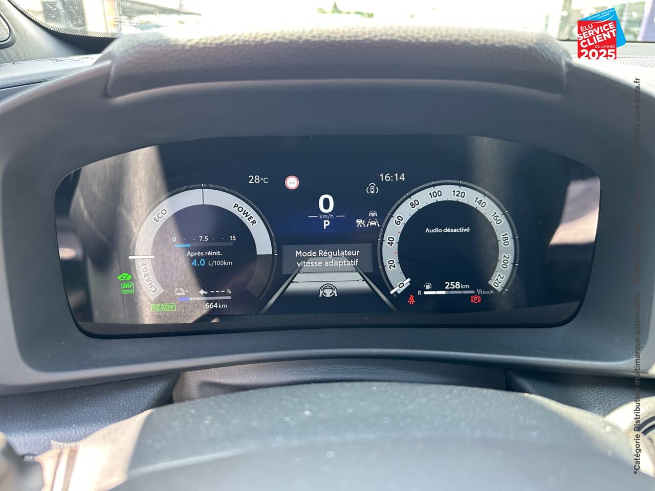 Véhicule d'occasion TOYOTA C-HR 2.0 HYBRIDE RECHARGEABLE 225CH GR SPORT NG23 chez Renault Sélestat