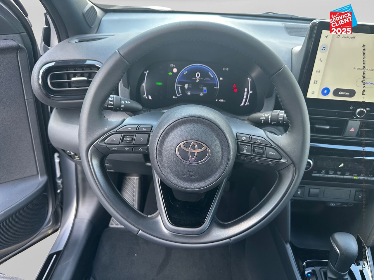 Véhicule d'occasion TOYOTA YARIS CROSS 116H DESIGN MY25 chez Toyota Forbach