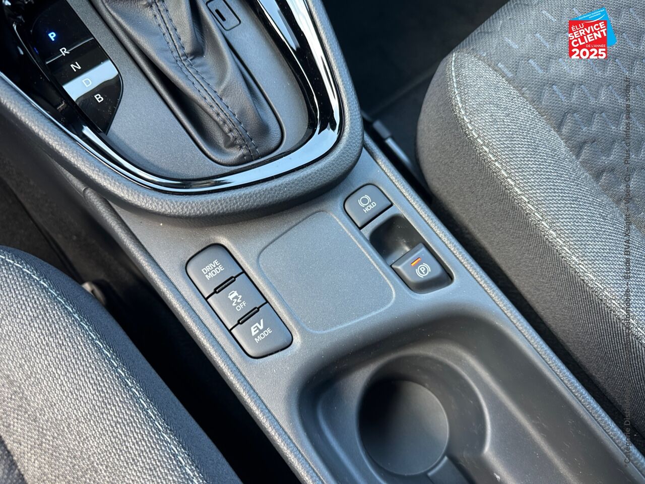Véhicule d'occasion TOYOTA YARIS CROSS 116H DESIGN MY25 chez Toyota Forbach