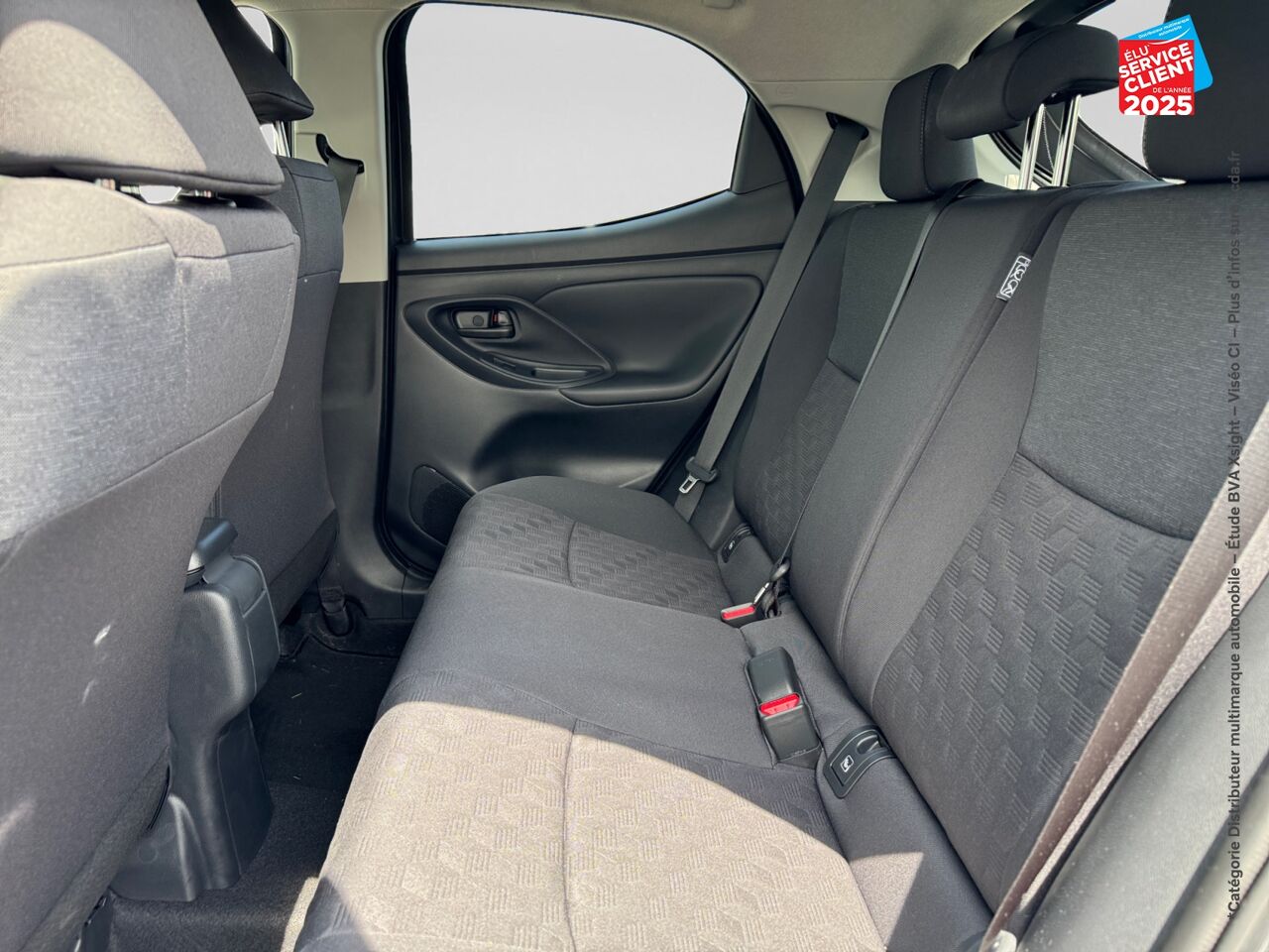 Véhicule d'occasion TOYOTA YARIS 116H DESIGN 5P MY25 chez Hyundai Colmar