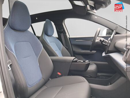 VOLVO EX30 CROSS COUNTRY...