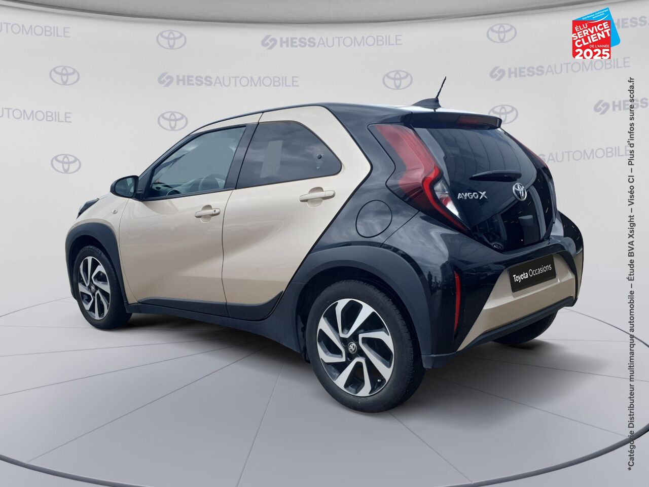 Véhicule d'occasion TOYOTA AYGO X 1.0 VVT-I 72CH DESIGN MY23 CAMERA chez Peugeot Hirson