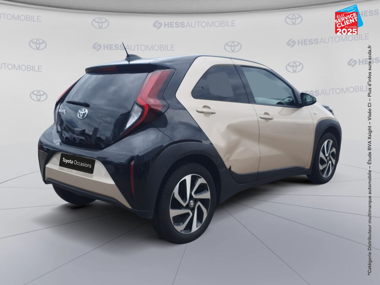 Véhicule d'occasion TOYOTA AYGO X 1.0 VVT-I 72CH DESIGN MY23 CAMERA chez Peugeot Hirson
