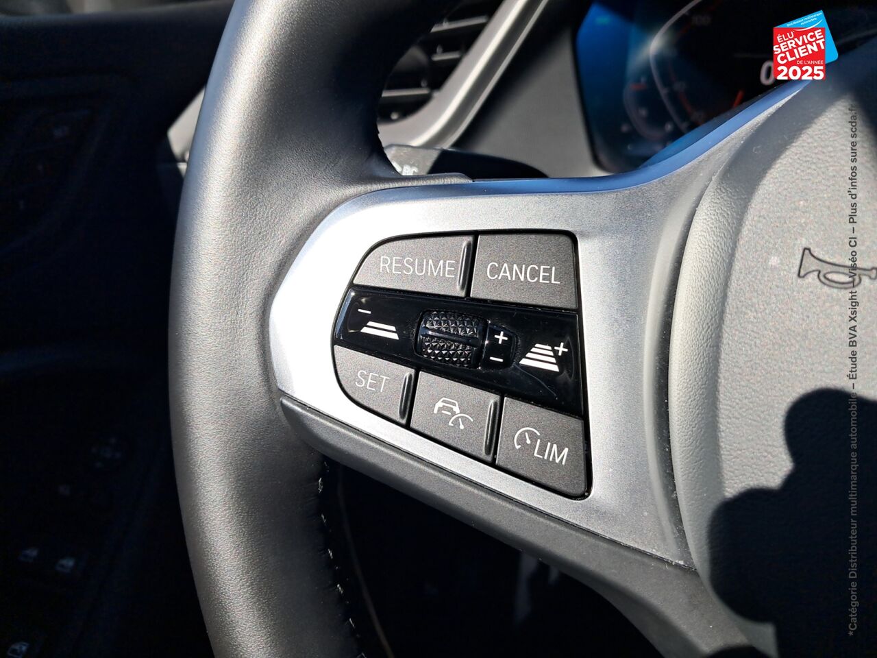 Véhicule d'occasion BMW SERIE 1 118IA 136CH M SPORT DKG7 TOUVRANT GPS CAMERA H/KARDON chez BMW Besançon