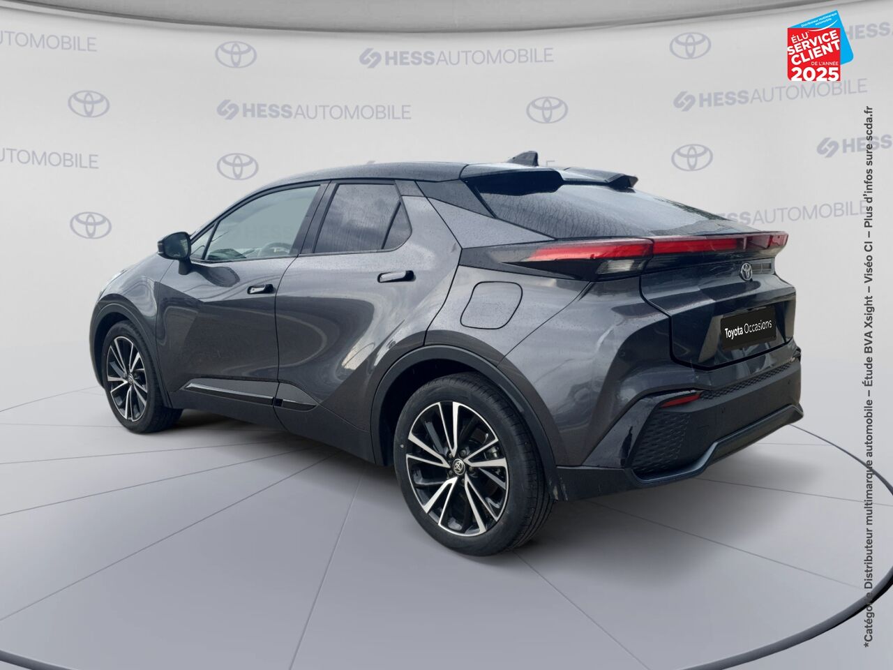 Véhicule d'occasion TOYOTA C-HR 2.0 200CH COLLECTION NG23 SIEGES CHAUF VOLANT CHAUF GPS CAMERA chez Renault Saint-Louis