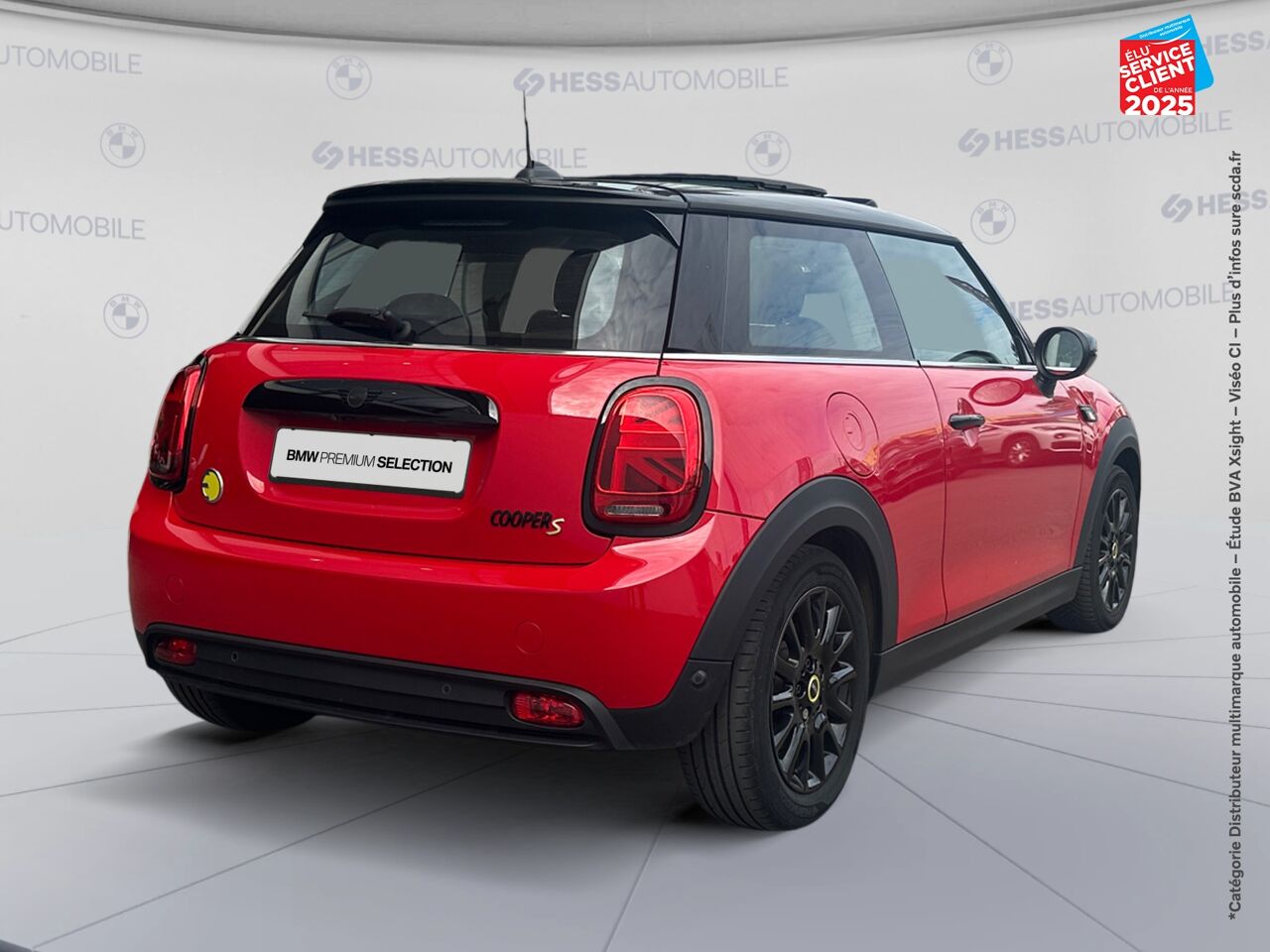 Véhicule d'occasion MINI MINI COOPER SE 184CH EDITION CAMDEN BVA 5CV TOUVRANT SIEGES CHAUF CAMERA chez HESS Automobile