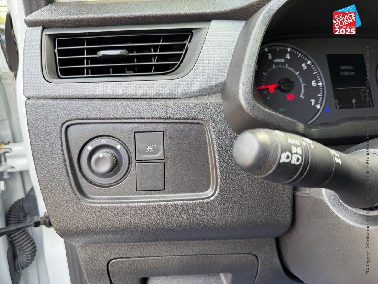 Véhicule d'occasion RENAULT EXPRESS VAN 1.5 BLUE DCI 75CH CONFORT 22 chez Toyota Thionville