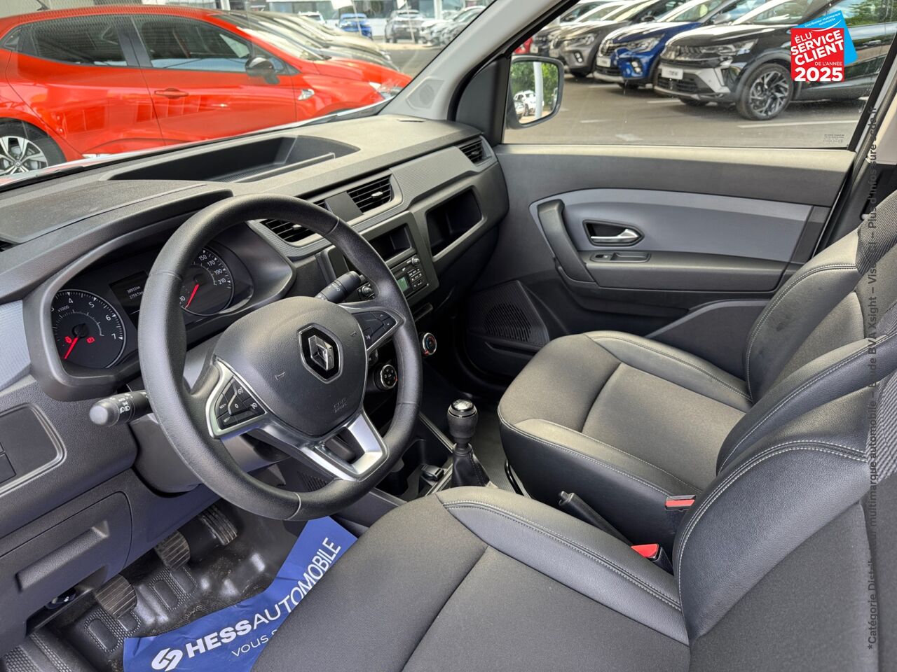 Véhicule d'occasion RENAULT EXPRESS VAN 1.5 BLUE DCI 75CH CONFORT 22 chez Toyota Thionville