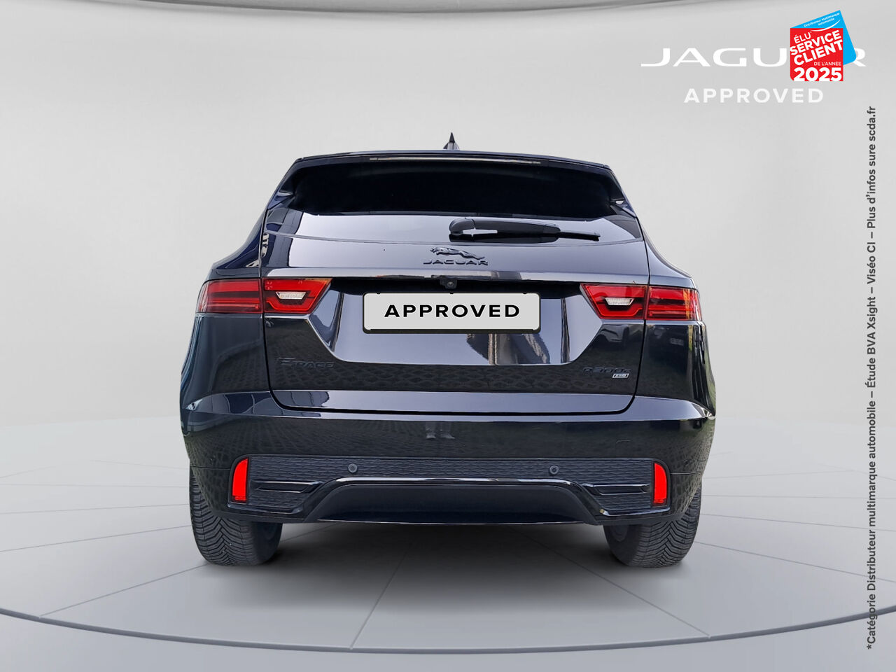 Véhicule d'occasion JAGUAR E-PACE P300E PHEV R-DYNAMIC SE BVA AWD SIEGES CHAUF/CUIR GPS CAMERA chez Toyota Thionville