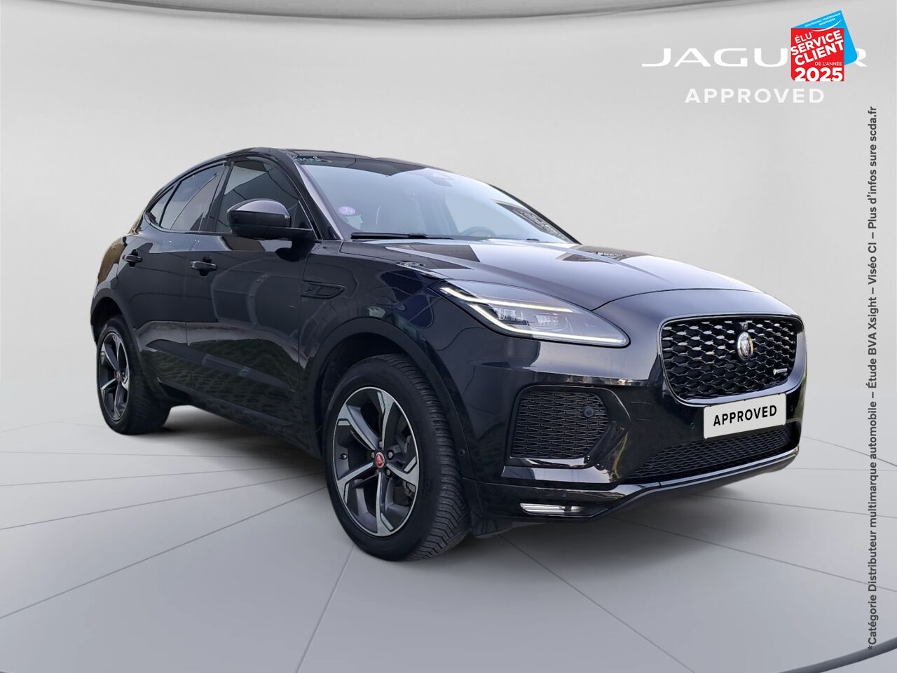 Véhicule d'occasion JAGUAR E-PACE P300E PHEV R-DYNAMIC SE BVA AWD SIEGES CHAUF/CUIR GPS CAMERA chez Toyota Thionville