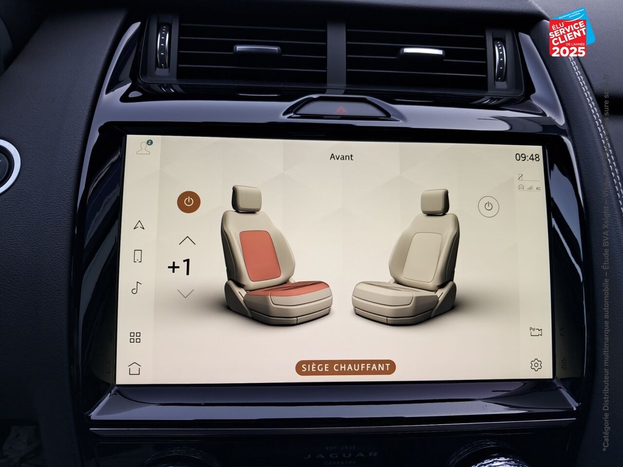 Véhicule d'occasion JAGUAR E-PACE P300E PHEV R-DYNAMIC SE BVA AWD SIEGES CHAUF/CUIR GPS CAMERA chez Toyota Thionville