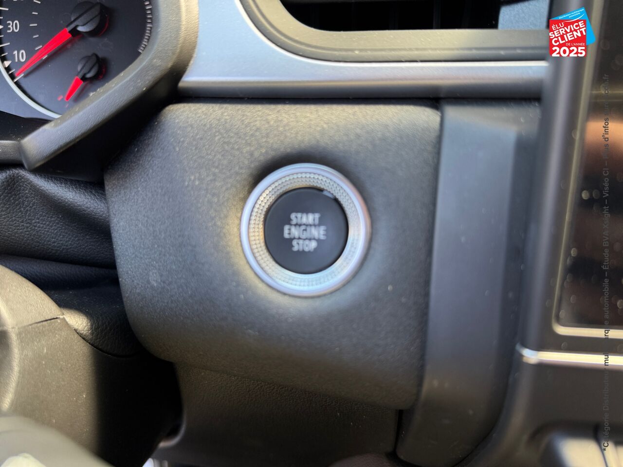 Véhicule d'occasion RENAULT CAPTUR 1.0 TCE 90CH EVOLUTION GPS chez Renault Sélestat