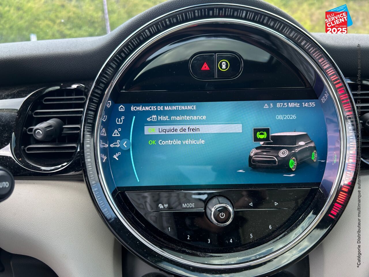 Véhicule d'occasion MINI MINI COOPER SE 184CH EDITION CAMDEN BVA 5CV TPANO SIEGE CHAUF CAMERA GPS chez BMW Dole