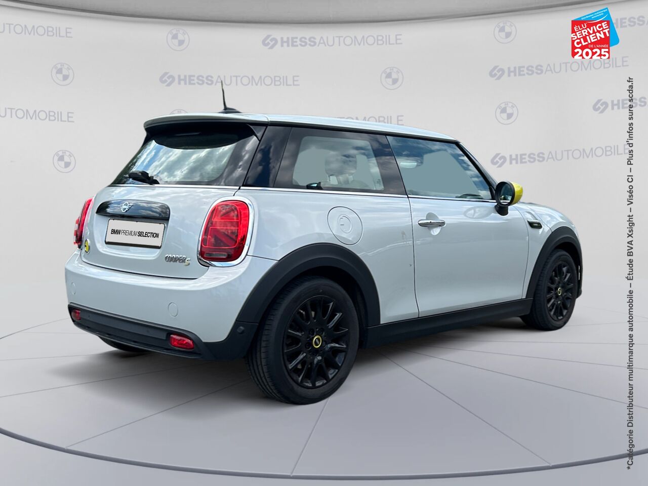 Véhicule d'occasion MINI MINI COOPER SE 184CH EDITION CAMDEN BVA 5CV TPANO SIEGE CHAUF CAMERA GPS chez BMW Dole