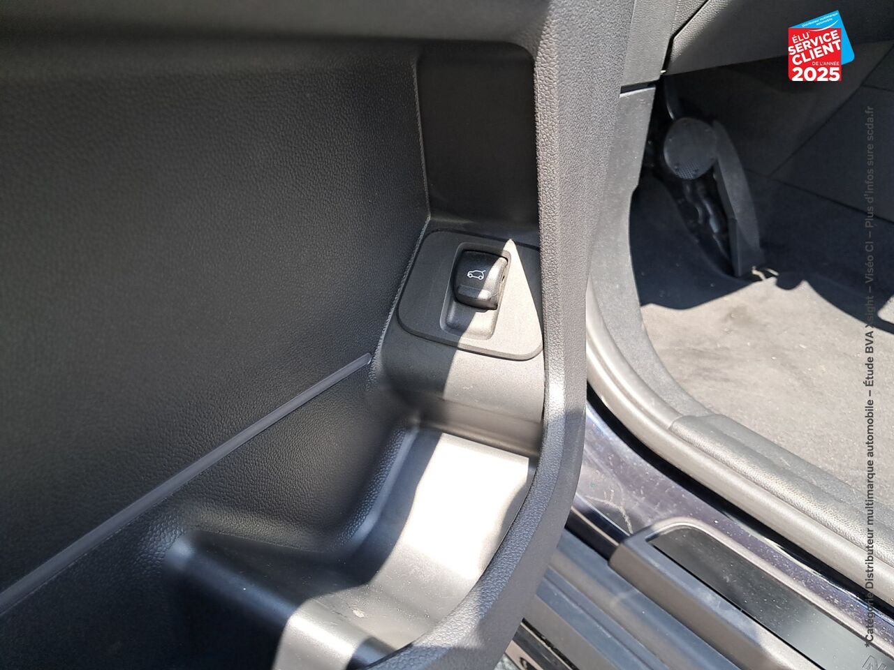 Véhicule d'occasion MINI COUNTRYMAN COOPER D 150CH NORTHWOOD BVA8 TOUVRANT SIEGES CHAUF/CUIR GPS CAMERA CARPLAY chez Fiat Strasbourg