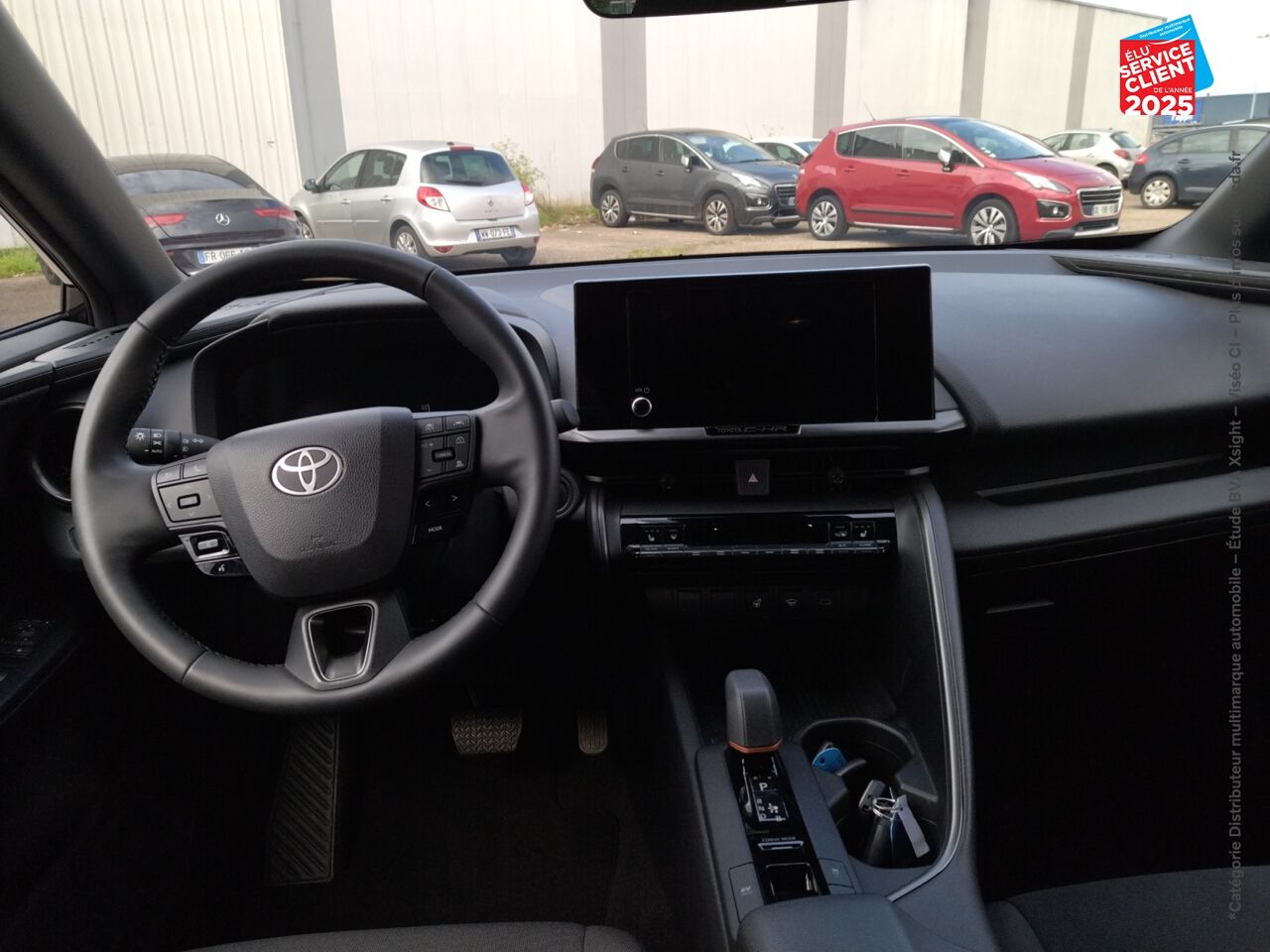 Véhicule d'occasion TOYOTA C-HR 1.8 140CH DESIGN NG23 chez Toyota Sarreguemines