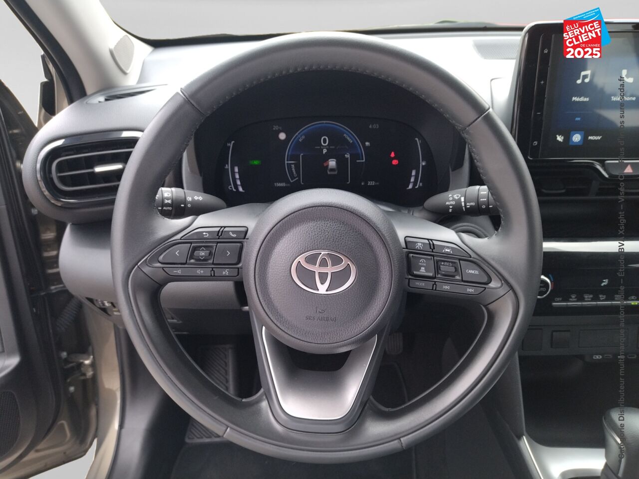 Véhicule d'occasion TOYOTA YARIS CROSS 116H DYNAMIC MC24 CAMERA chez Renault Saint-Louis