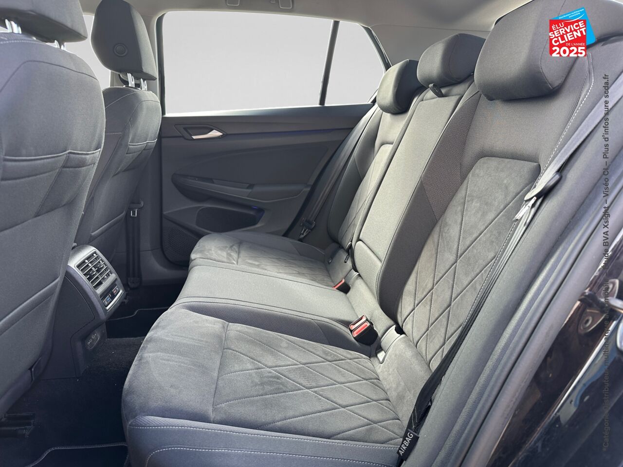 Véhicule d'occasion VOLKSWAGEN GOLF 1.5 ETSI OPF 150CH STYLE 1ST DSG7 GPS RADAR AV/AR CARPLAY chez Toyota Sarreguemines