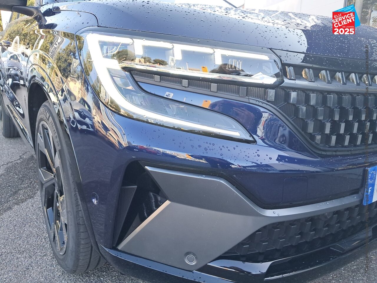 Véhicule d'occasion RENAULT ESPACE 1.2 E-TECH FULL HYBRID 200CH ESPRIT ALPINE chez Nissan Thionville