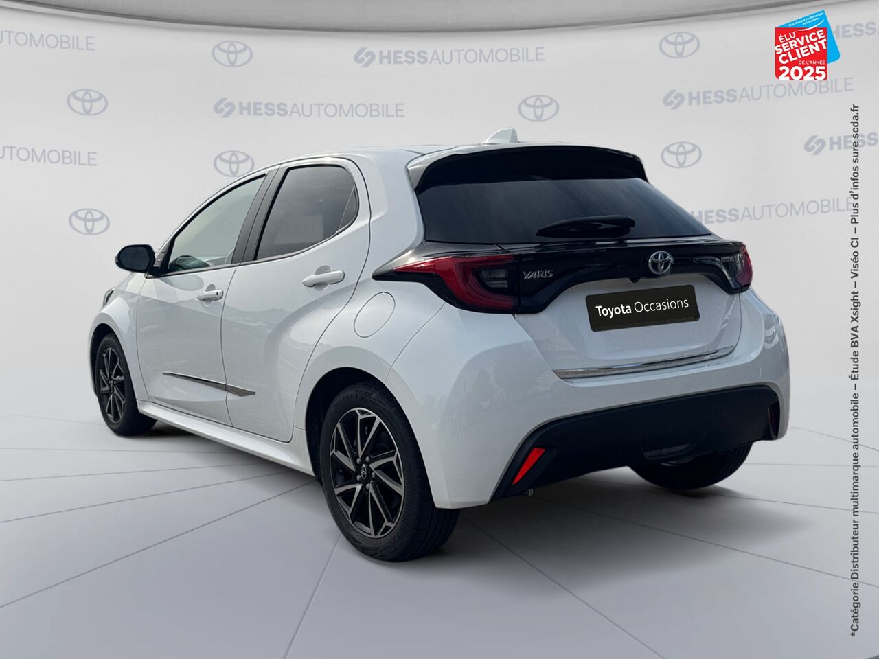 Véhicule d'occasion TOYOTA YARIS 116H DESIGN 5P MY22 CAMERA chez HESS Automobile
