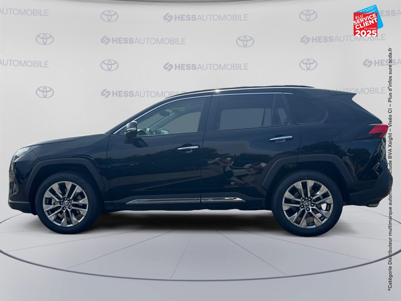 Véhicule d'occasion TOYOTA RAV4 2.5 HYBRIDE 222CH LOUNGE AWD-I MY23 TPANO SIEGES CHAUF GPS JBL chez HESS Automobile