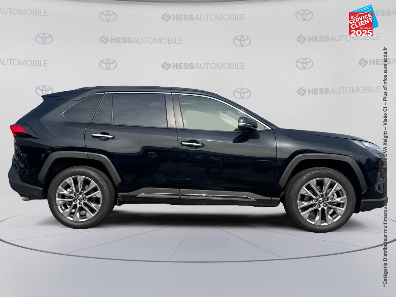 Véhicule d'occasion TOYOTA RAV4 2.5 HYBRIDE 222CH LOUNGE AWD-I MY23 TPANO SIEGES CHAUF GPS JBL chez HESS Automobile