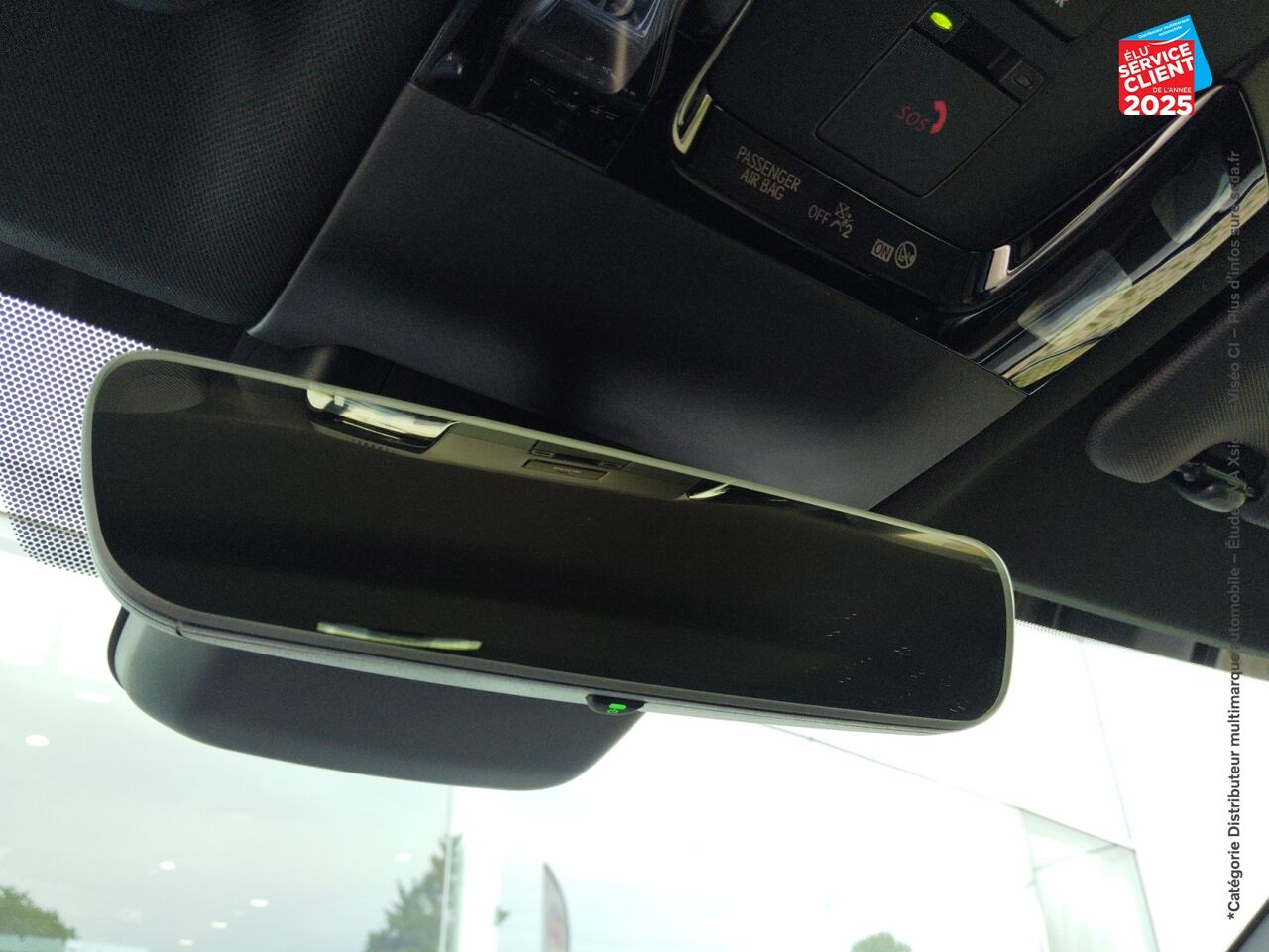 Véhicule d'occasion LEXUS LBX 1.5 136CH ELEGANT 2WD chez Land Rover Metz