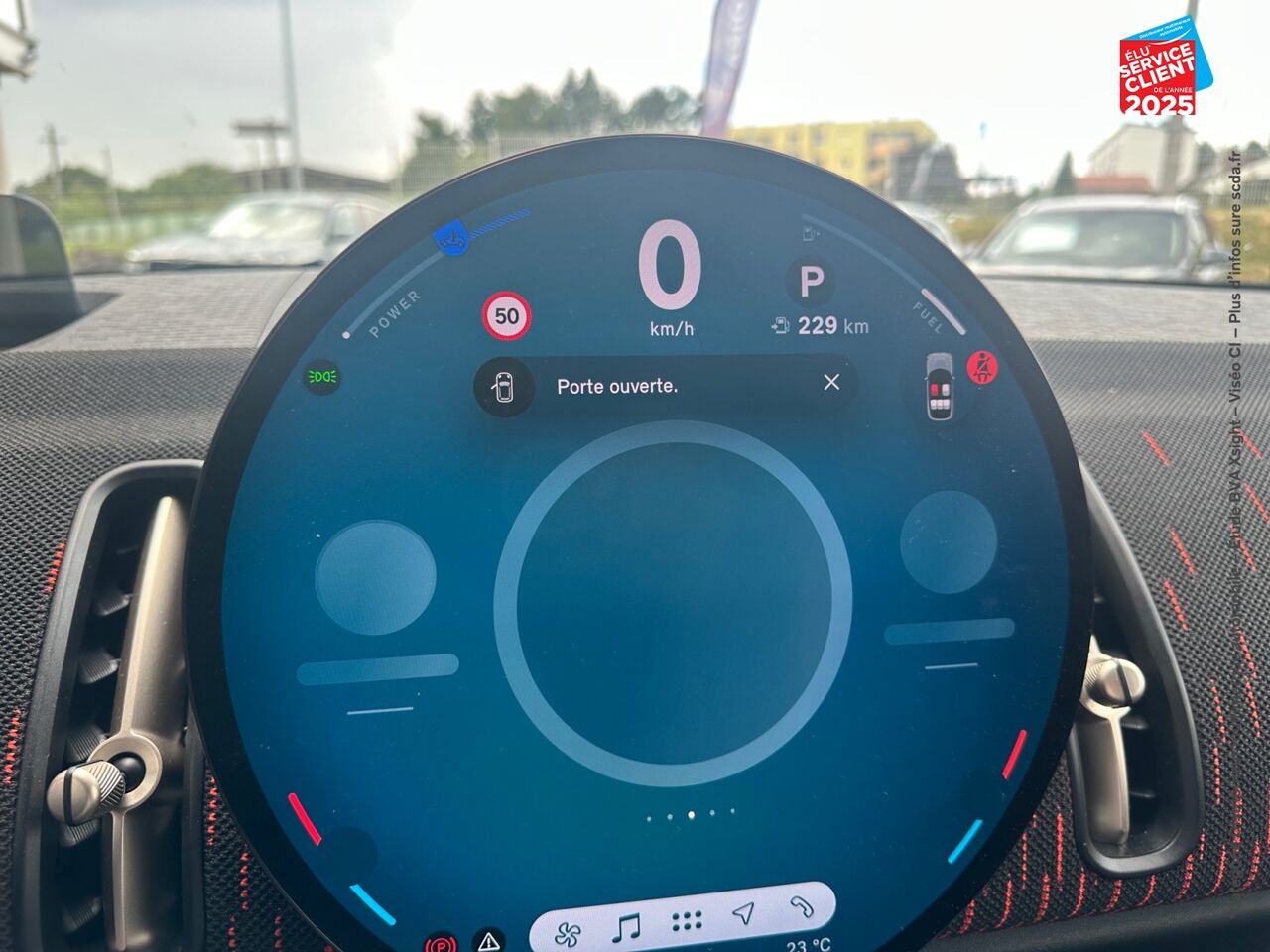 chez MINI Lons-Le-Saunier