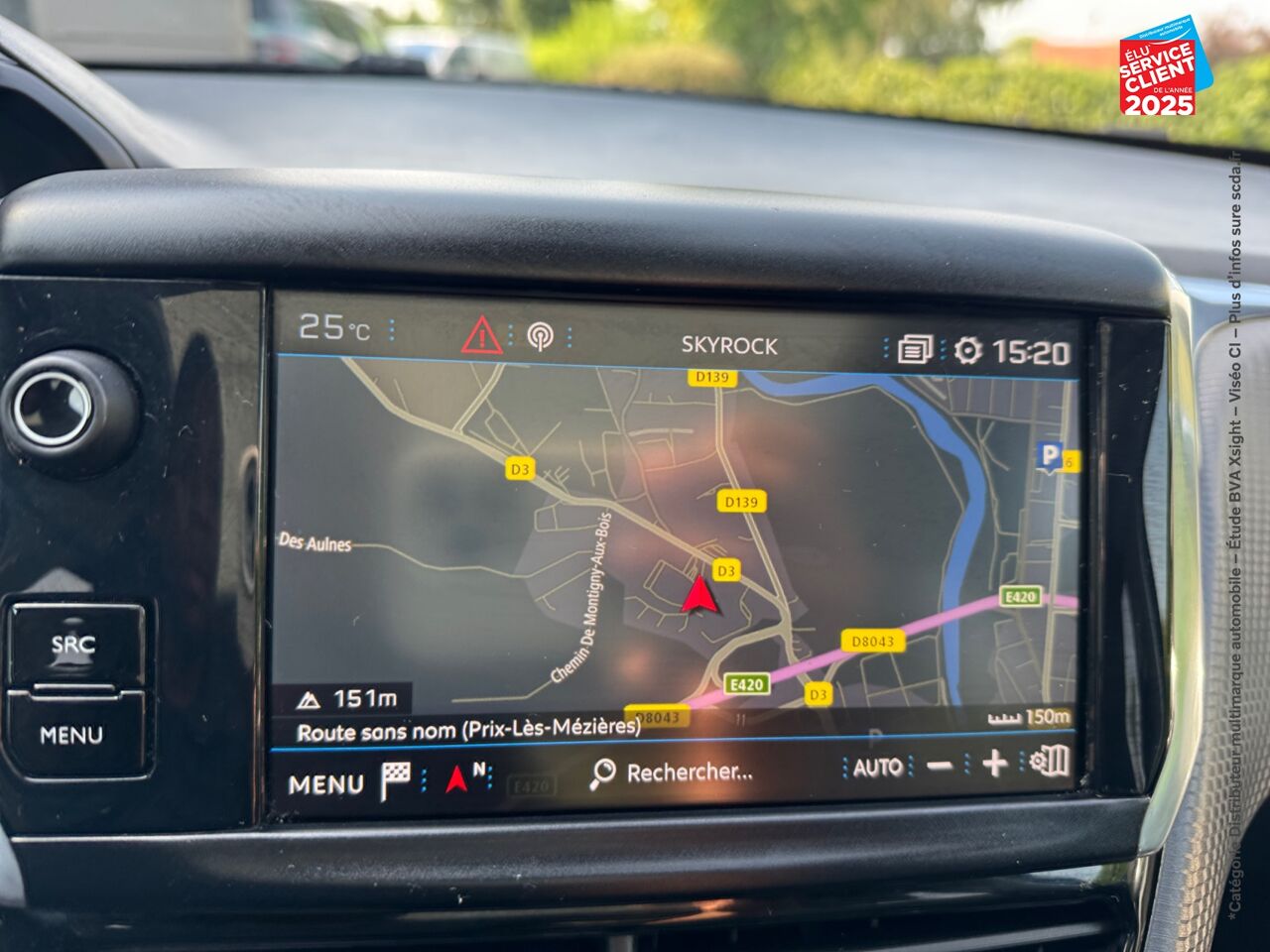 chez Peugeot Charleville