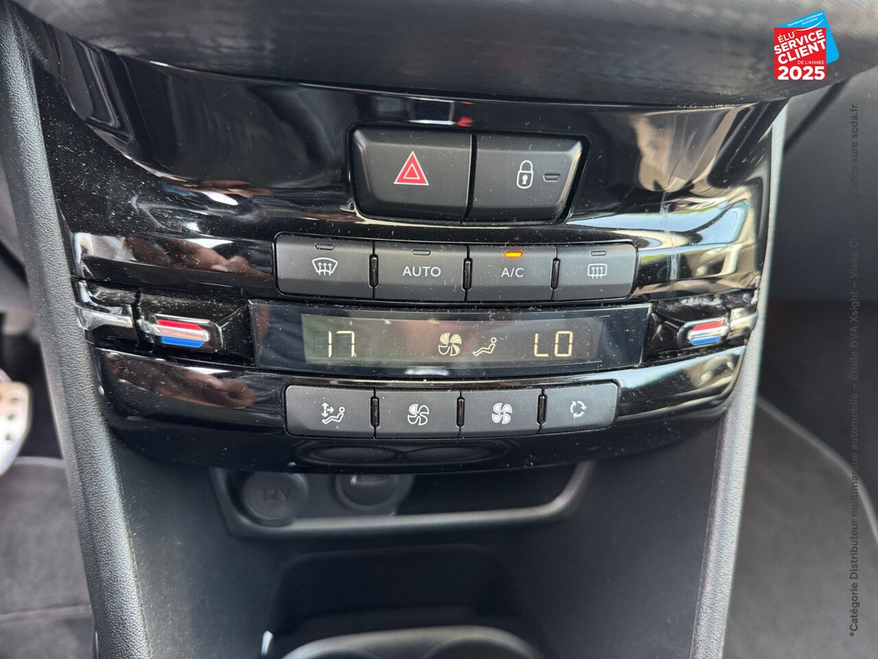 chez Peugeot Charleville