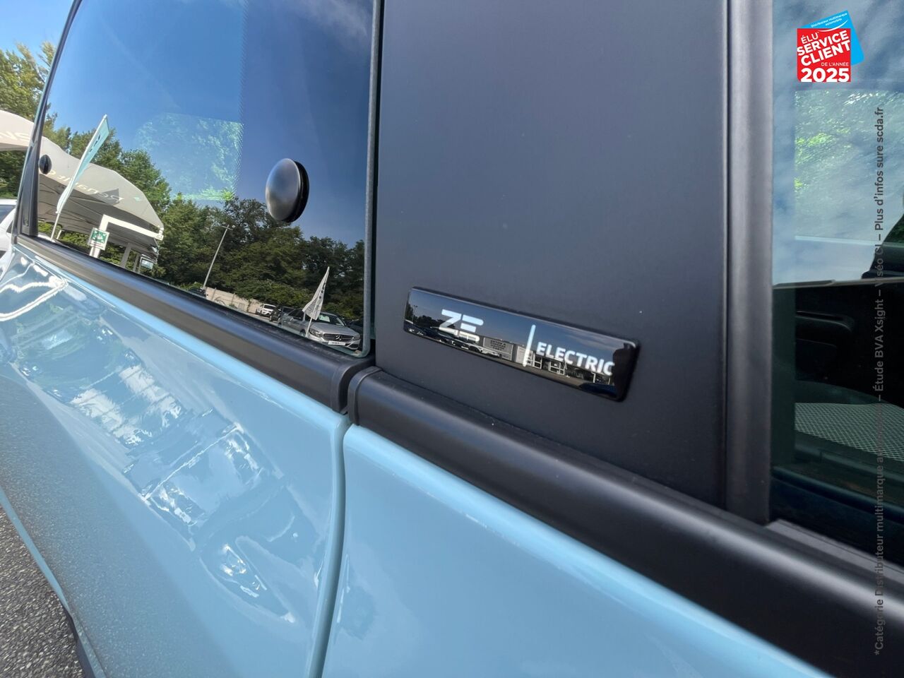 Véhicule d'occasion RENAULT TWINGO E-TECH ELECTRIC LIFE R80 ACHAT INTEGRAL - 21MY chez Renault Saint-Louis