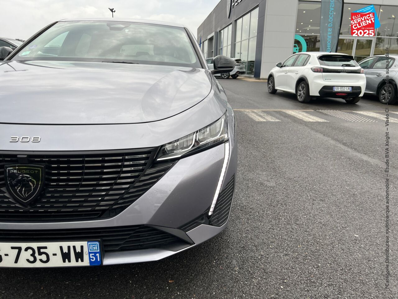 chez Peugeot Reims