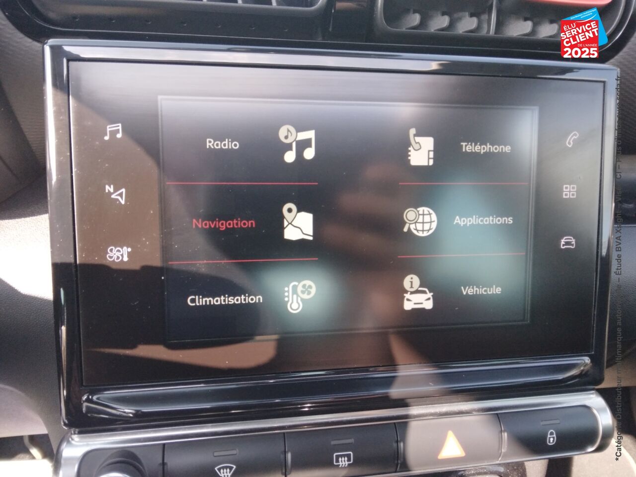 Véhicule d'occasion CITROEN C3 AIRCROSS PURETECH 110CH SS SHINE EAT6 E6.D-TEMP 114G chez HESS Automobile