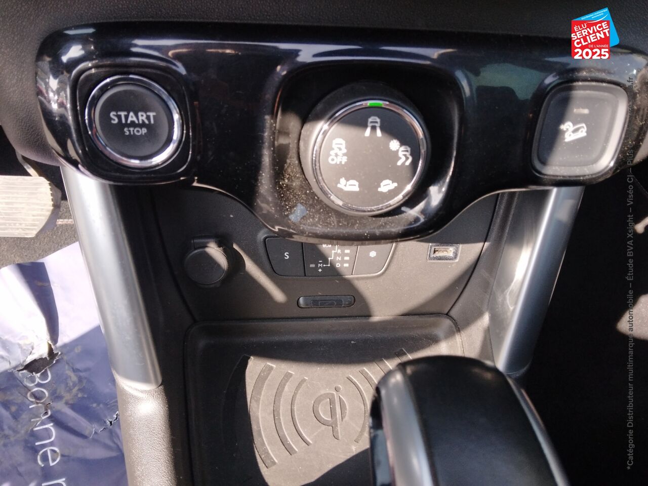 Véhicule d'occasion CITROEN C3 AIRCROSS PURETECH 110CH SS SHINE EAT6 E6.D-TEMP 114G chez HESS Automobile