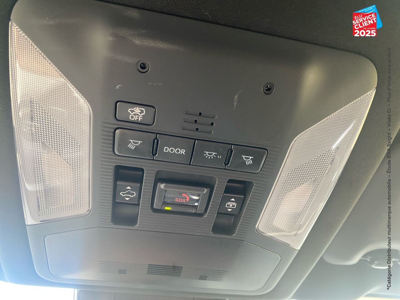 Véhicule d'occasion TOYOTA RAV4 2.5 HYBRIDE 222CH LOUNGE AWD-I MY23 TOUVRANT SIEGES CHAUF GPS CAMERA chez Toyota Sarreguemines