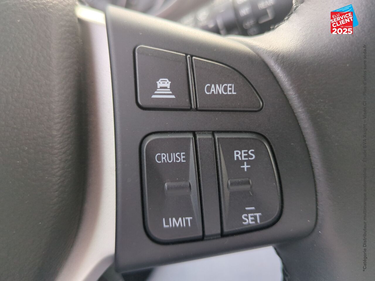 Véhicule d'occasion SUZUKI VITARA 1.4 BOOSTERJET HYBRID 129CH PRIVILEGE chez Renault Saint-Louis