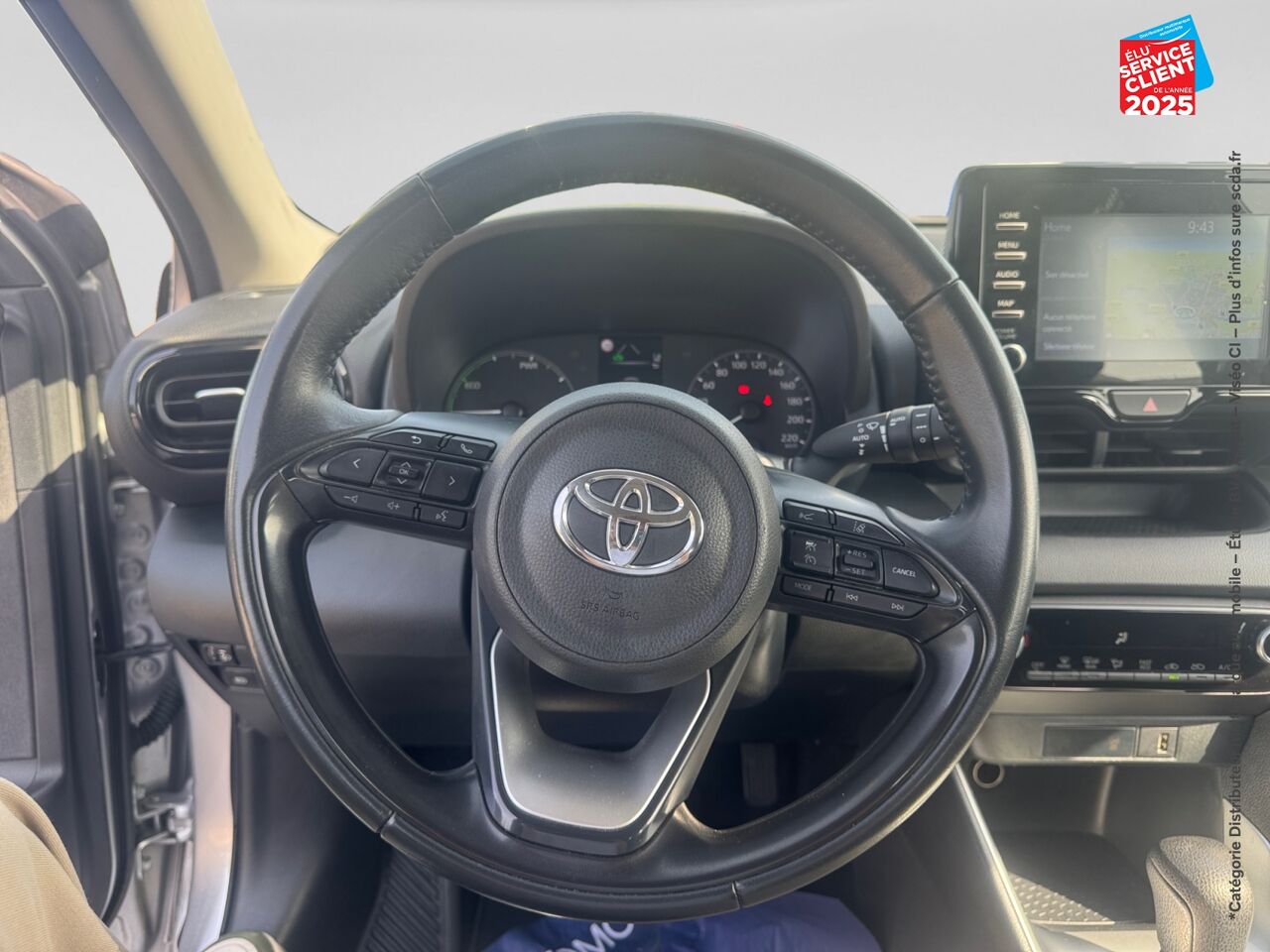 Véhicule d'occasion TOYOTA YARIS 116H DYNAMIC BUSINESS 5P + PROGRAMME BEYOND ZERO ACADEMY MY22 GPS CAMERA chez Toyota Sarreguemines