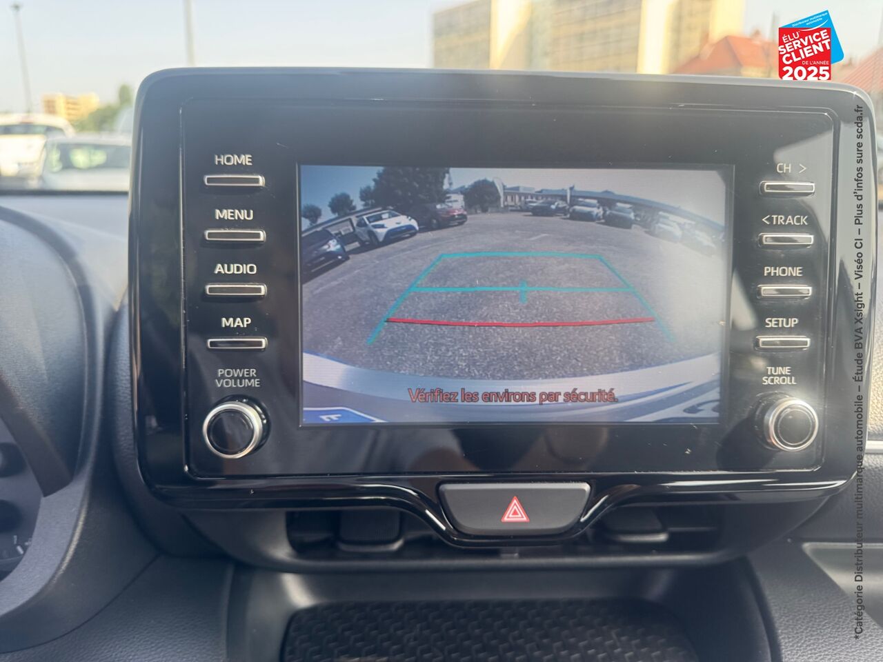 Véhicule d'occasion TOYOTA YARIS 116H DYNAMIC BUSINESS 5P + PROGRAMME BEYOND ZERO ACADEMY MY22 GPS CAMERA chez Toyota Sarreguemines