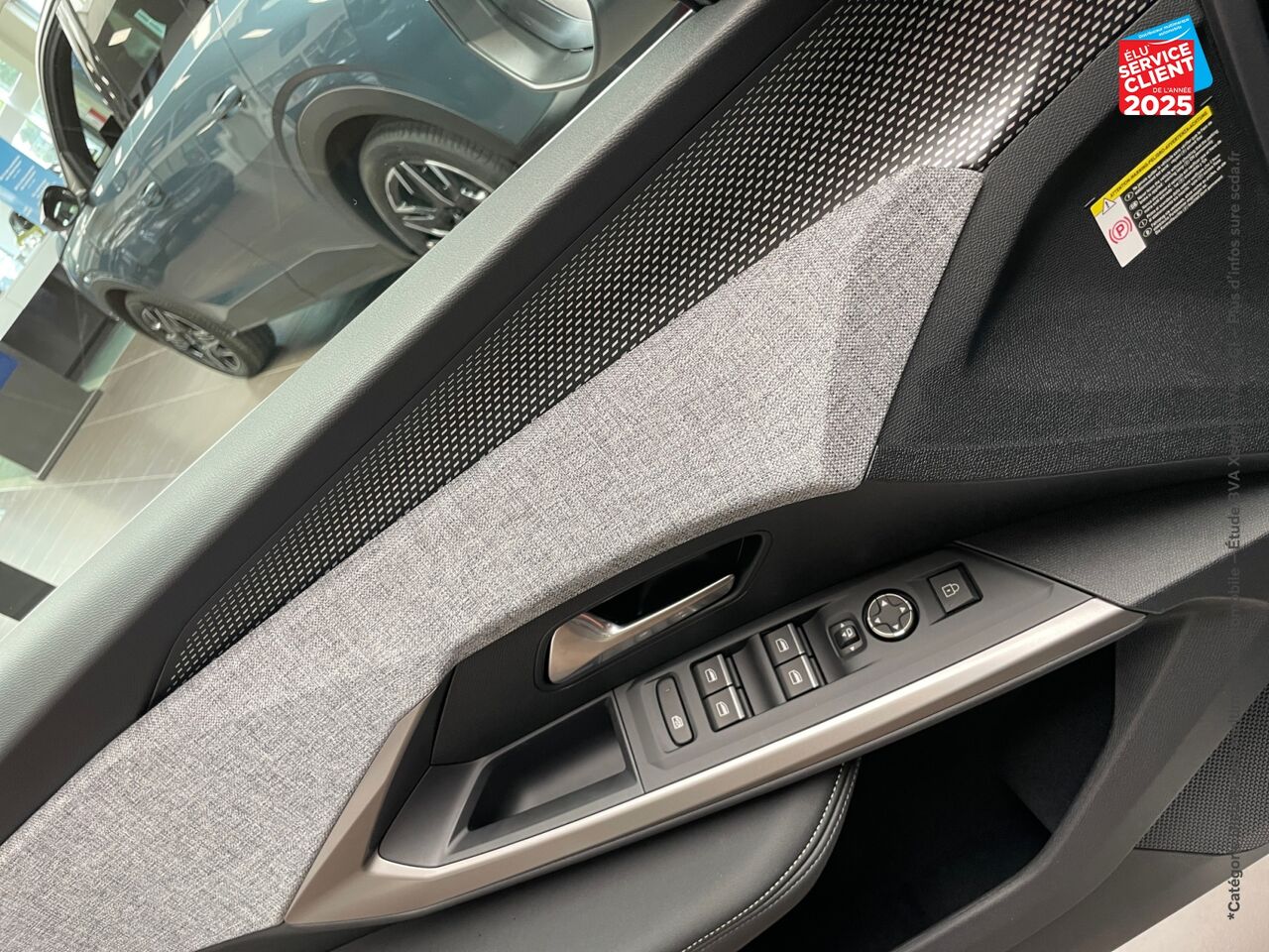 chez Peugeot Reims