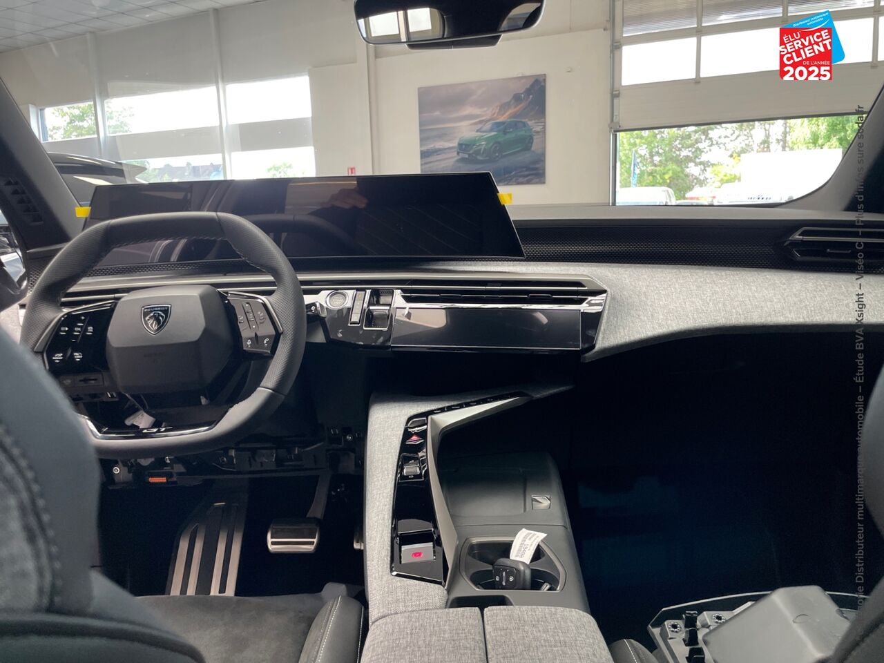 chez Peugeot Reims