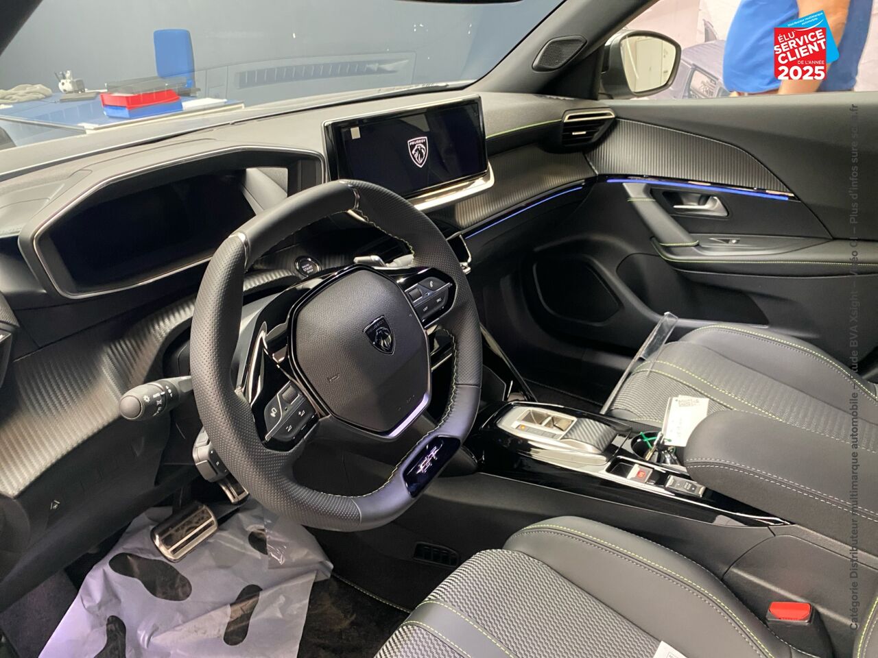 chez Peugeot Reims