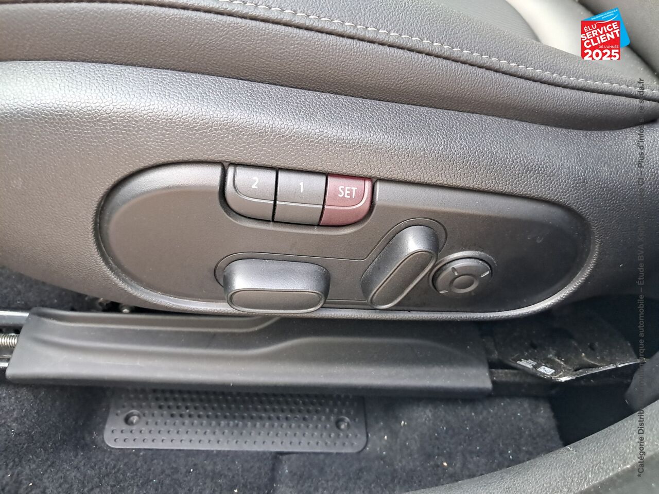 chez MINI Lons-Le-Saunier