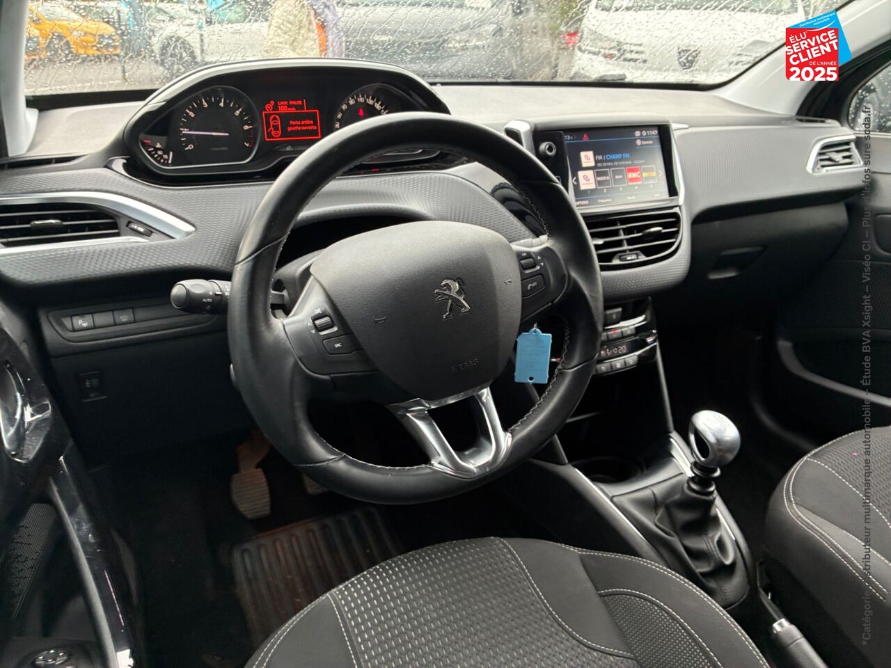 chez Peugeot Charleville