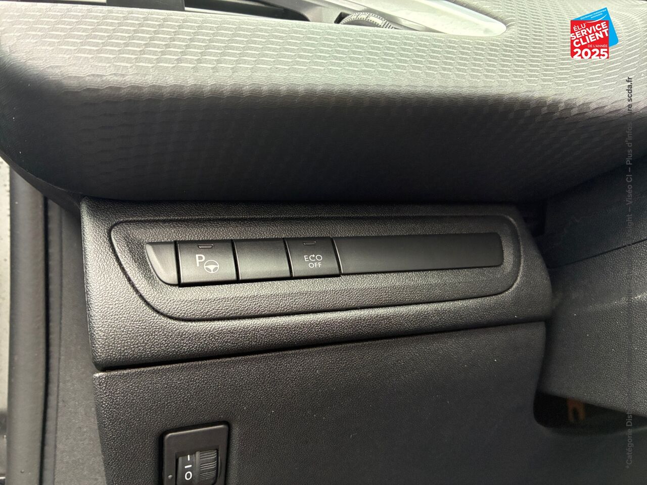 chez Peugeot Charleville