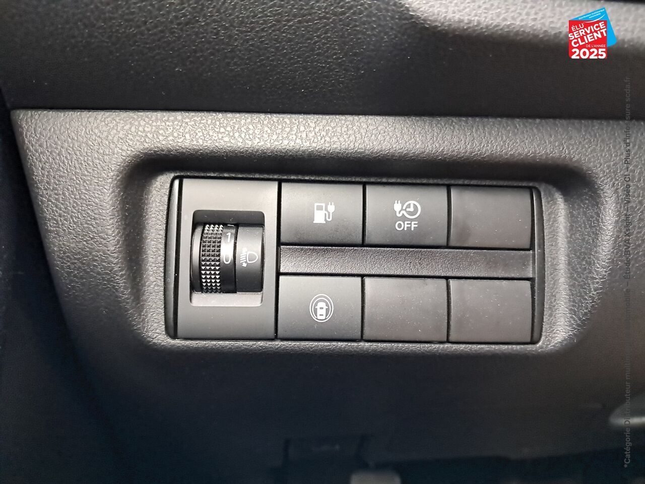 Véhicule d'occasion NISSAN LEAF 150CH 40KWH ACENTA 22 chez Renault Saint-Louis