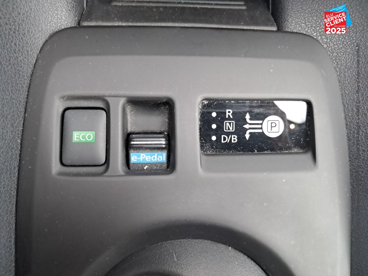Véhicule d'occasion NISSAN LEAF 150CH 40KWH ACENTA 22 chez Renault Saint-Louis