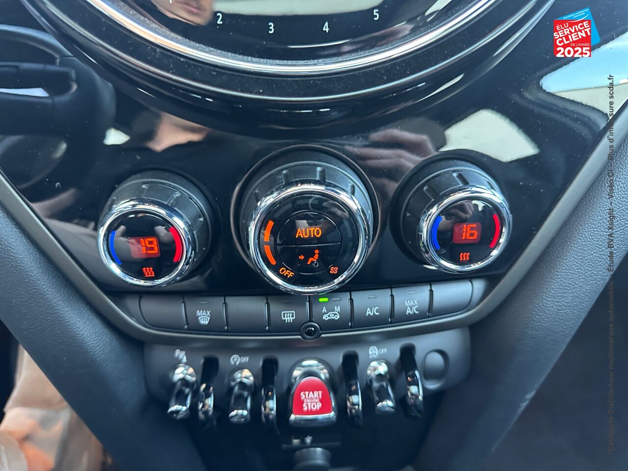 chez MINI Lons-Le-Saunier