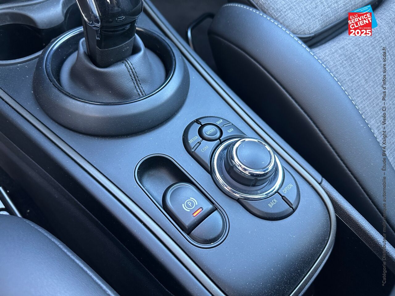 chez MINI Lons-Le-Saunier