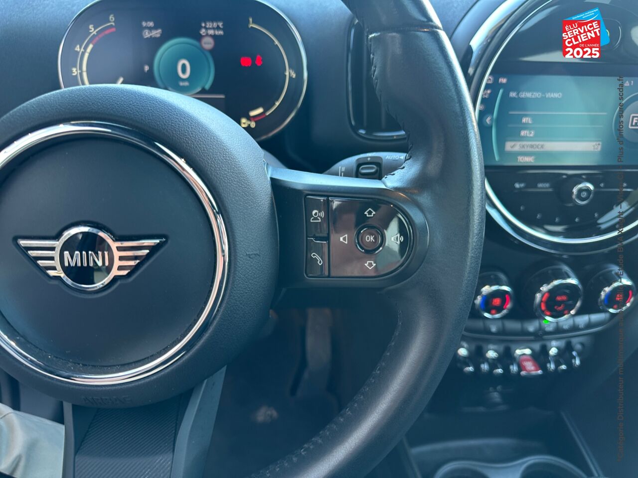 chez MINI Lons-Le-Saunier