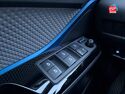Véhicule d'occasion TOYOTA C-HR 122H COLLECTION 2WD E-CVT RC18